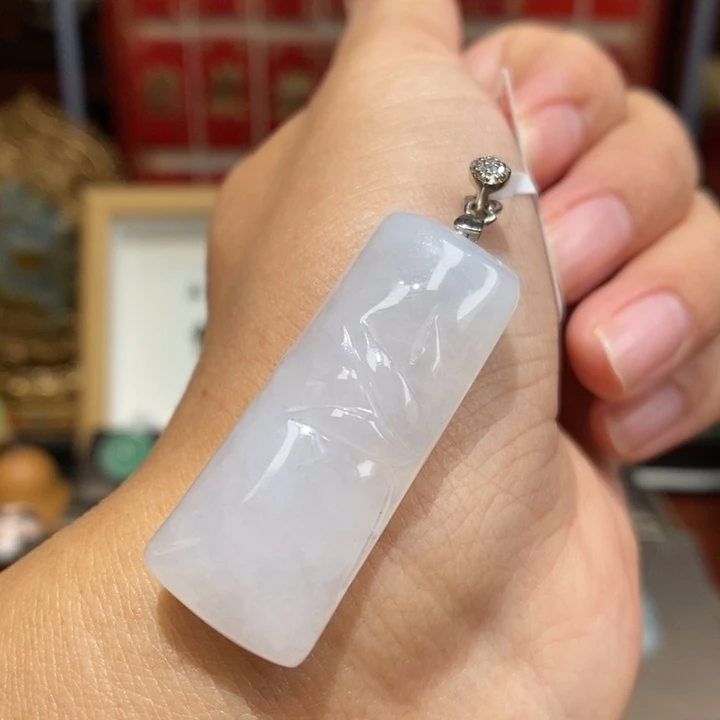 【闪购商品】颈饰银S925镶嵌翡翠80