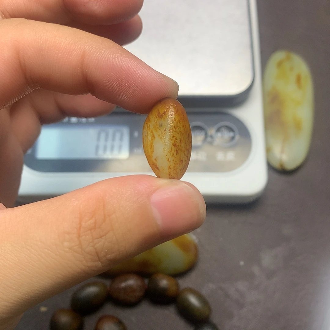 和田玉（糖玉）未镶嵌挂件