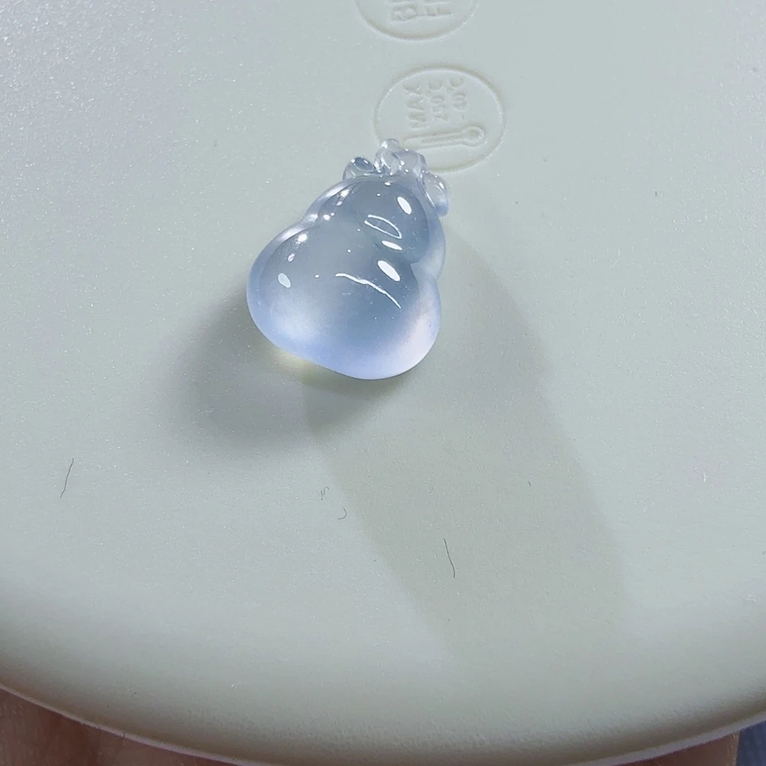翡翠未镶嵌颈饰葫芦瓜