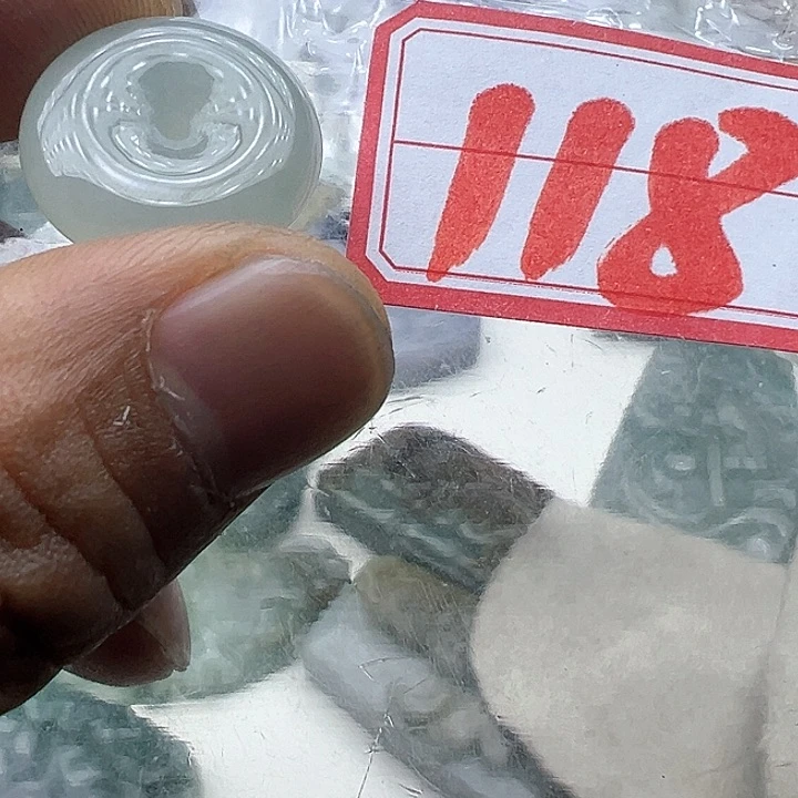 翡翠颈饰未镶嵌啊****湫天然缅甸翡翠吊坠