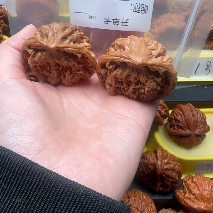 蓝****文玩核桃吊坠蛇王蛇王47
