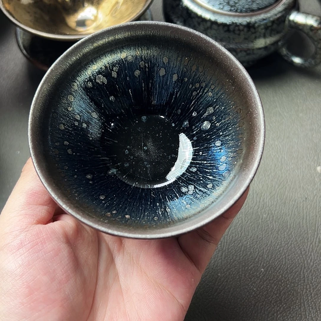茶盏你是什么情况你就问你