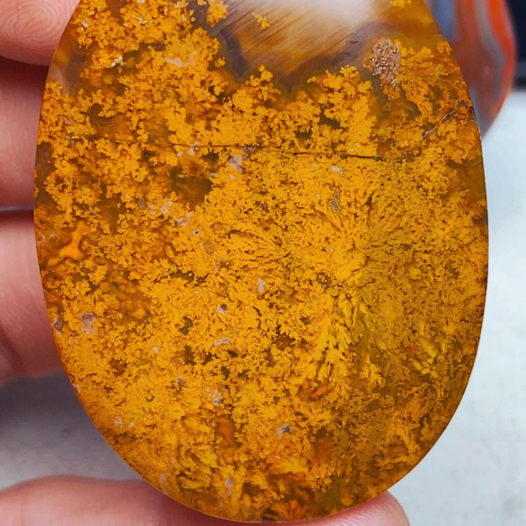 放***刀玛瑙/玉髓未镶嵌颈饰