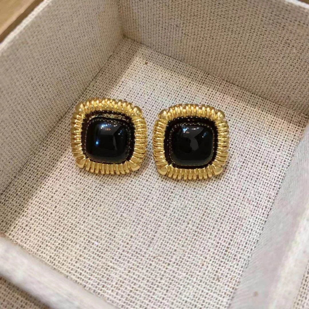 铜合金锆石耳饰 法式复古金丝边黑方块小众设计感气质百搭耳饰