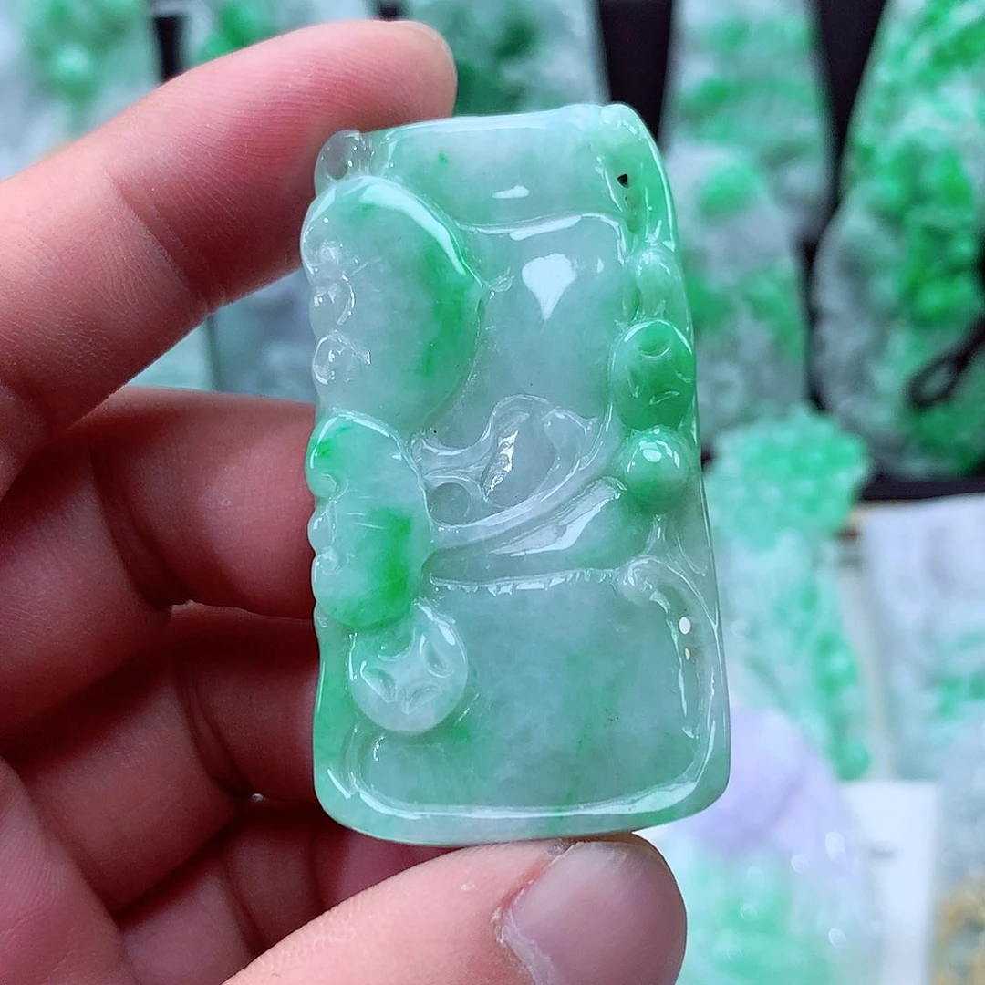 翡翠未镶嵌颈饰翡翠吊坠