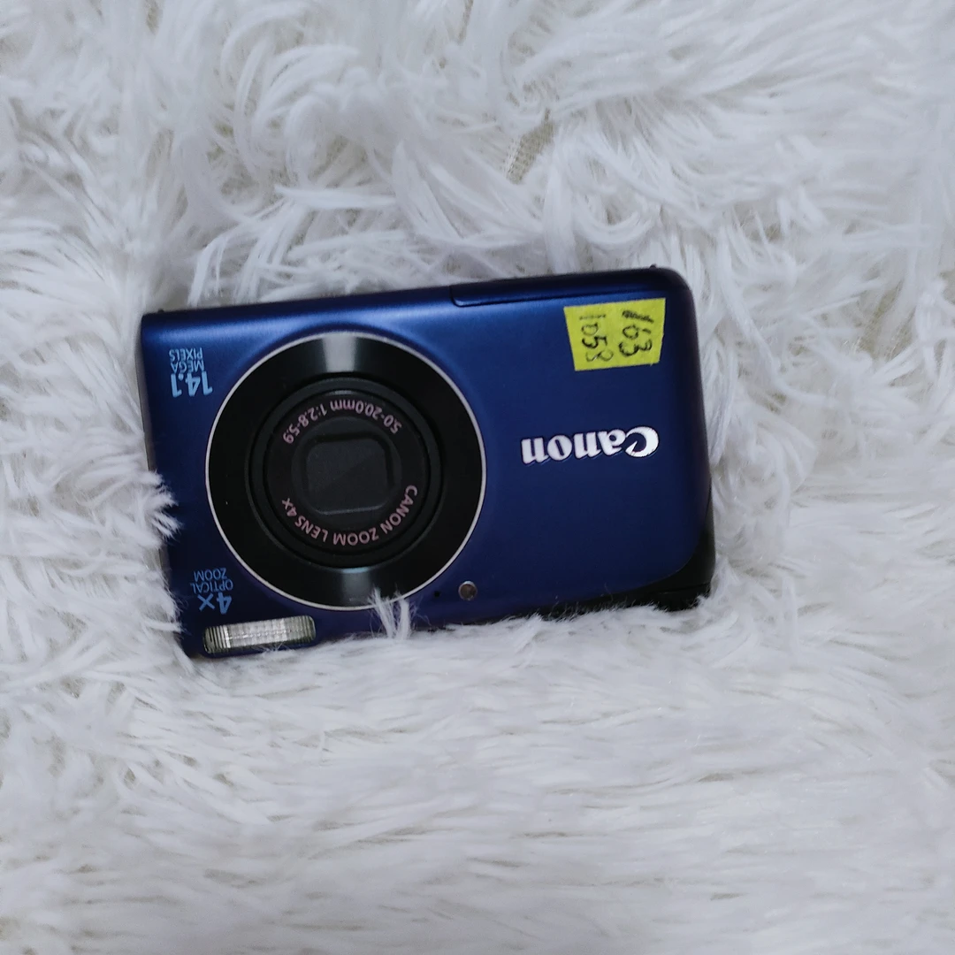 95新 Canon/佳能 A2200 1400万像素4倍光变配件齐全No退换