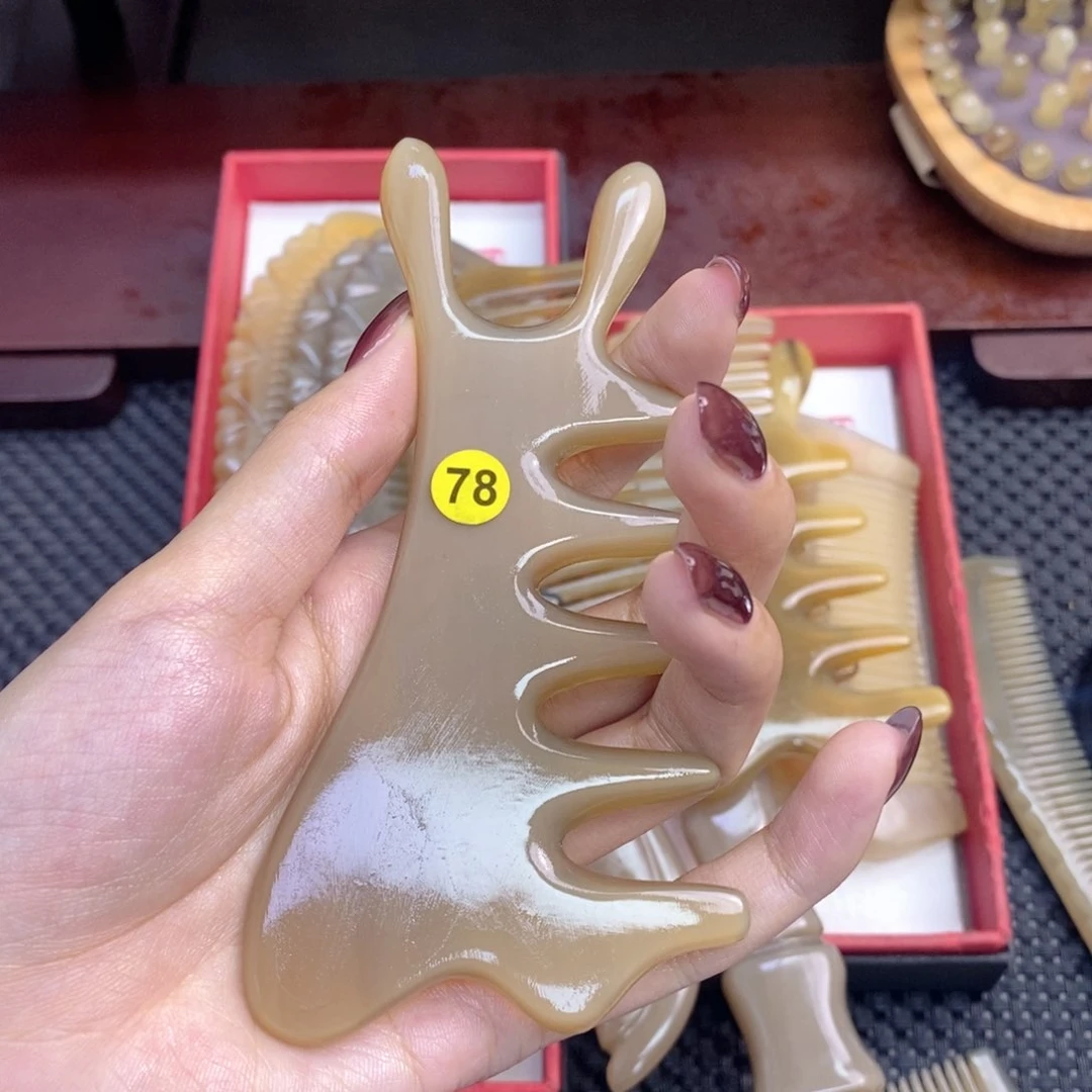 纯手工制作纯牛角梳子A****?