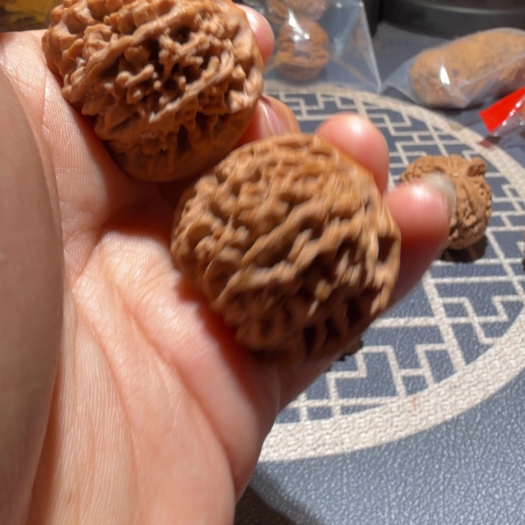 文玩核桃把件秦闷