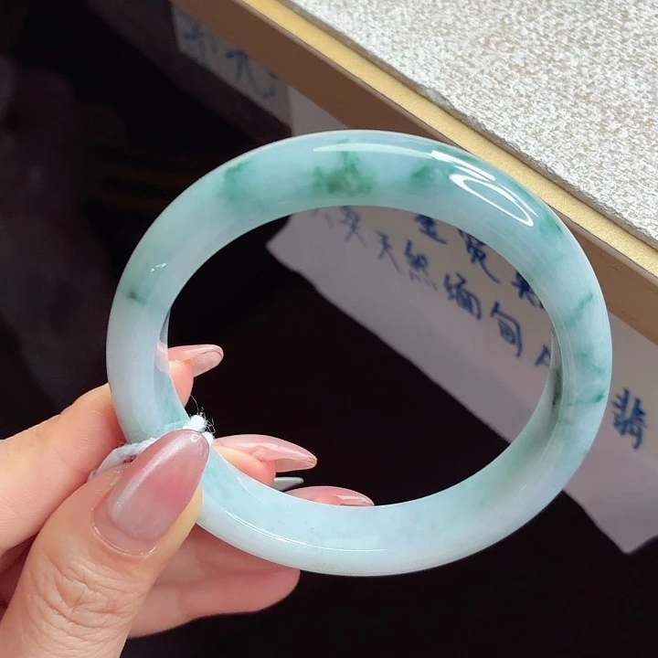翡翠未镶嵌手镯手镯