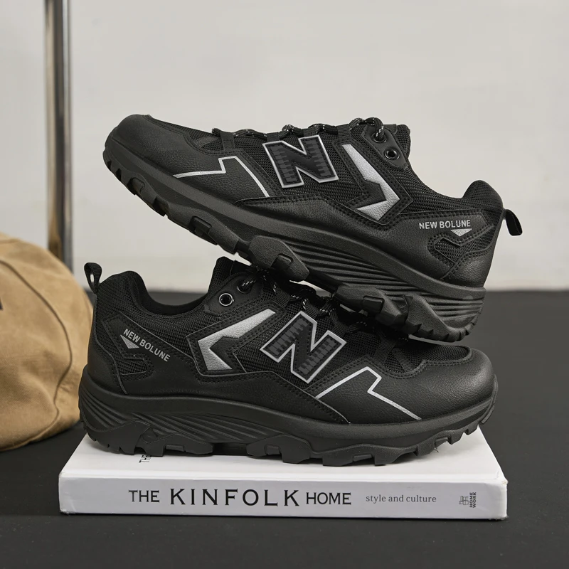 正品新百伦户外男士阿甘鞋夏季透气纯黑跑鞋夏季轻便跑步鞋子男鞋