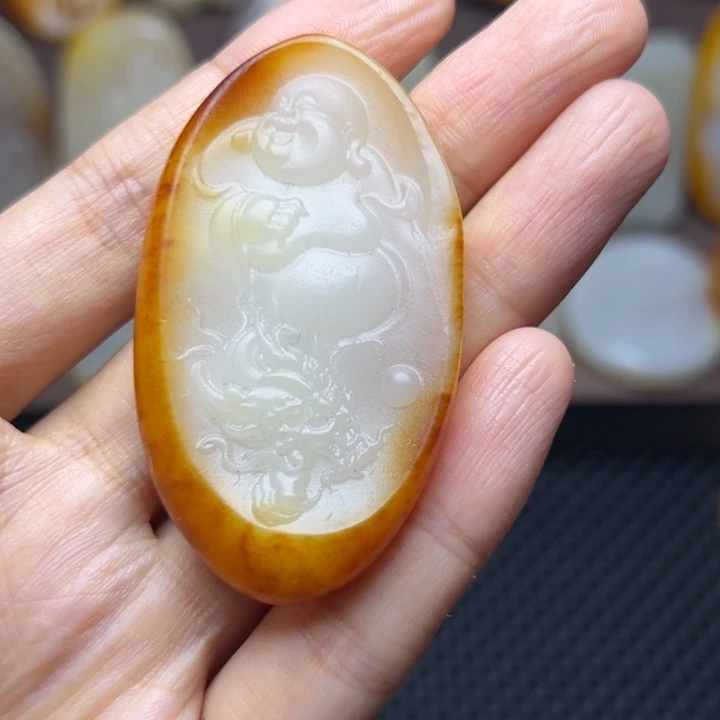 颈饰未镶嵌和田玉