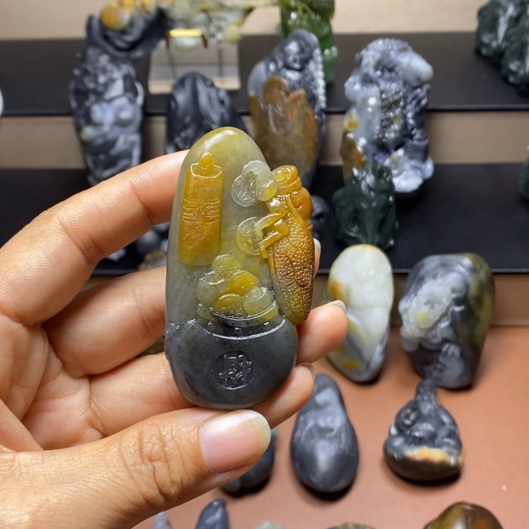 颈饰未镶嵌和田玉随*