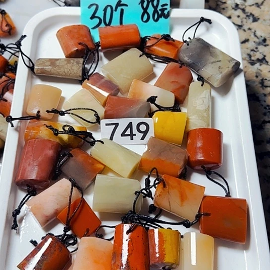 青田石印石老挝石椭圆随形印章30个88元，尺寸2-3公分