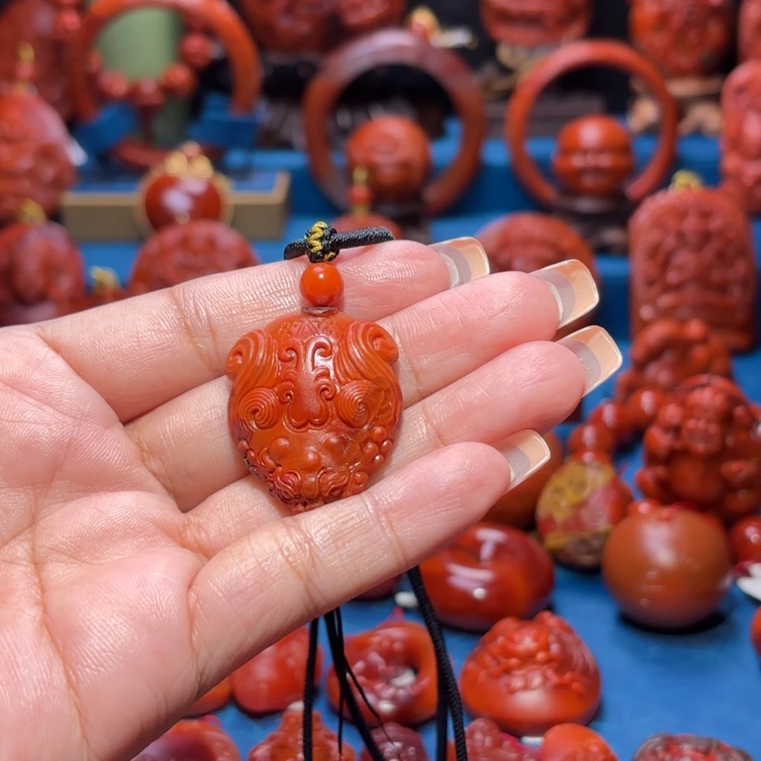 未镶嵌雕刻南红玛瑙