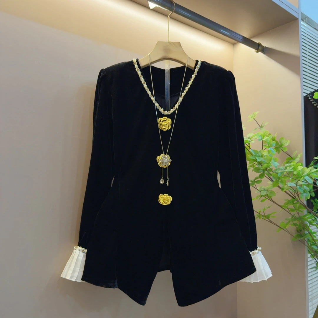 气质新款欧货显瘦V领丝绒时尚重工洋气百搭上衣（长62左右）