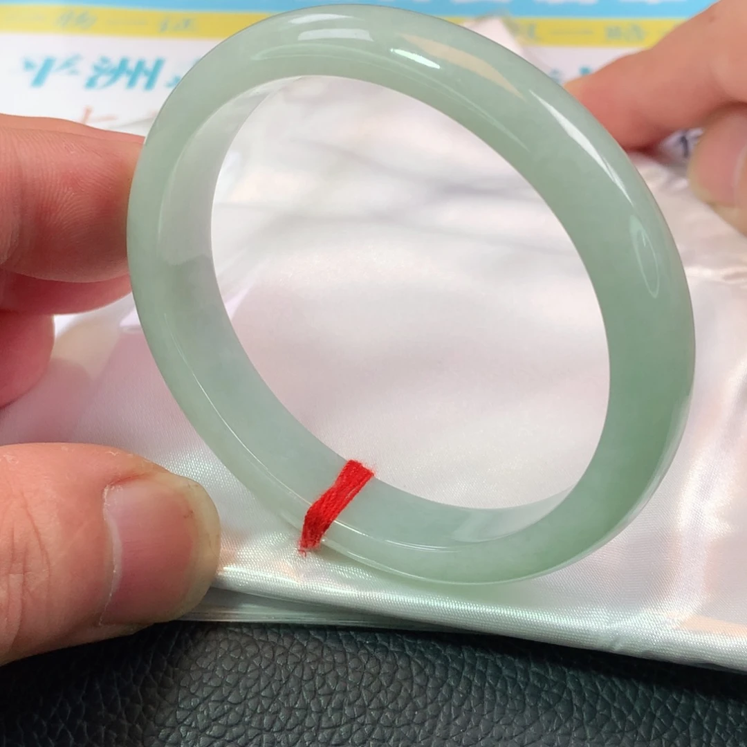 翡翠手镯（贵妃镯）未镶嵌0722号