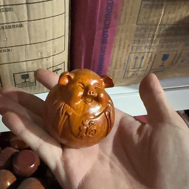 木花梨木6元宝福猪一个