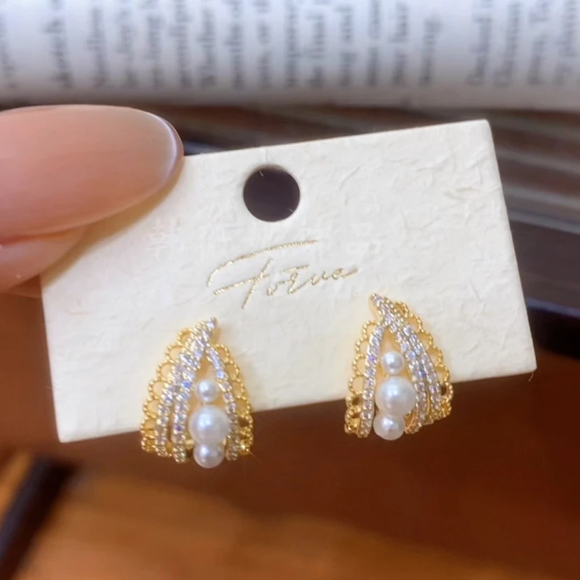 铜合金合成锆石耳饰 法式复古镂空蕾丝气质优雅轻奢高级感耳饰