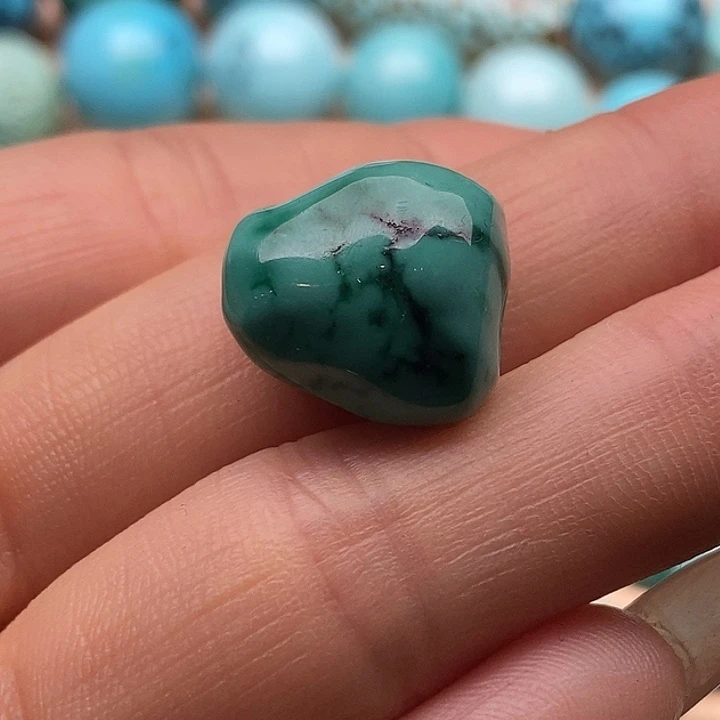 绿松石未镶嵌湖北原矿高瓷无优化绿松石