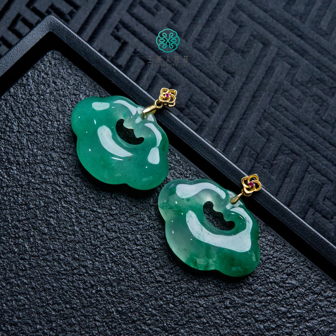 石惑珠宝/独龙玉祥云如意锁吊坠约21*29mm多样性发一