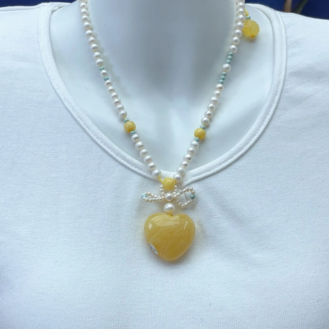 琥珀裸石未镶嵌蜜蜡