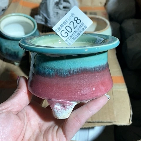 紫砂花盆028微瑕品口径6.5左右