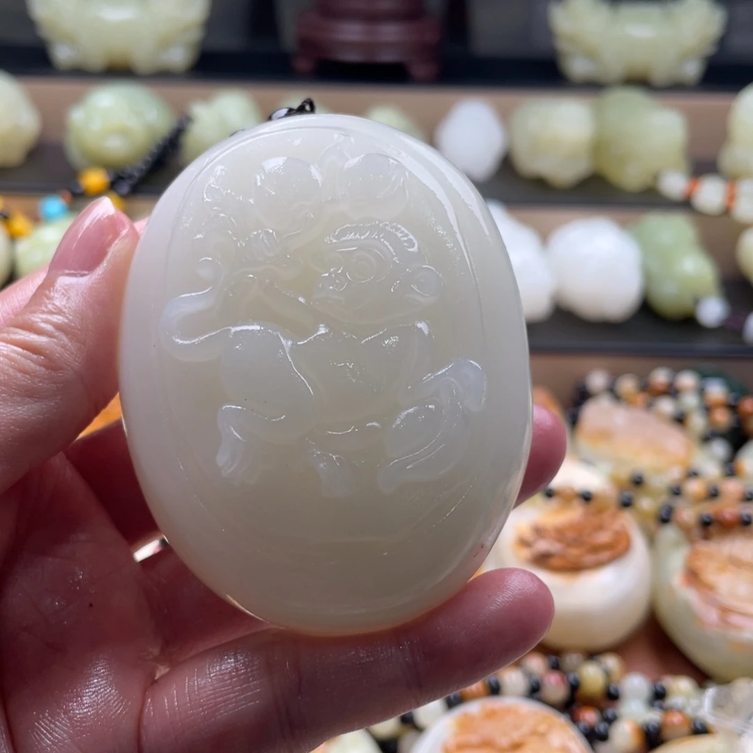 阳***游石材天然古青石手把件