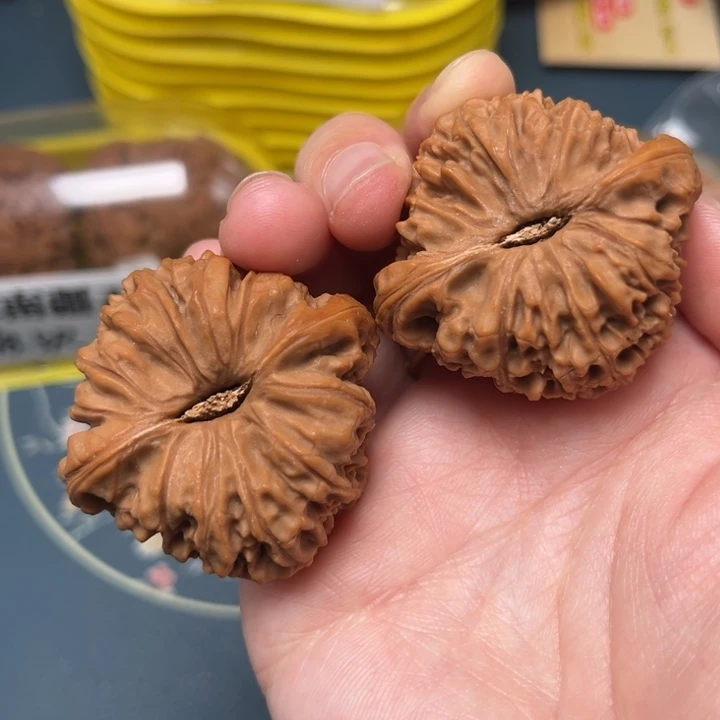 文玩核桃吊坠42-33980-05