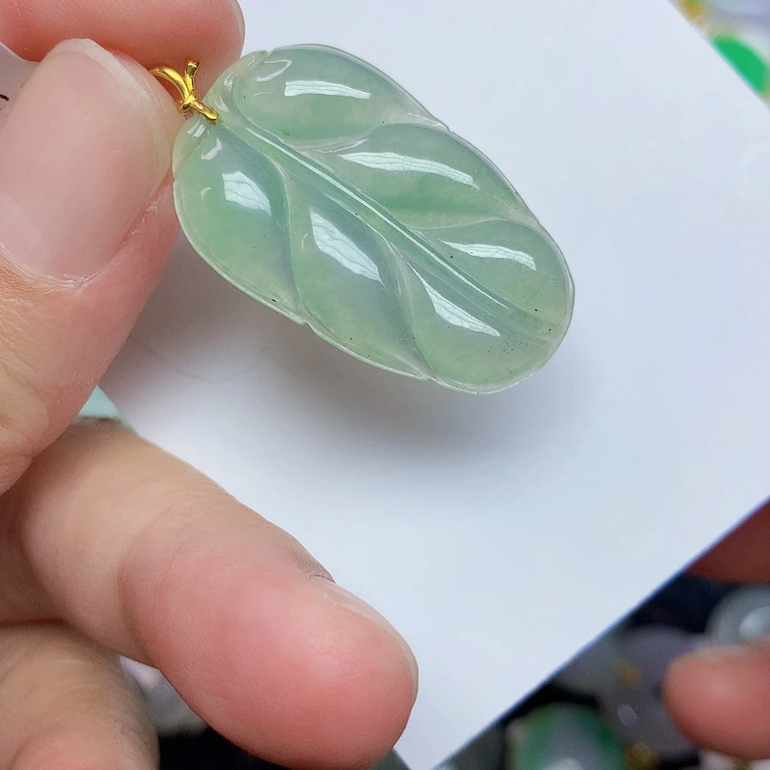 翡翠18K金镶嵌颈饰3477886