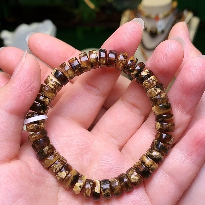 琥珀未镶嵌裸石抚顺琥珀9-593