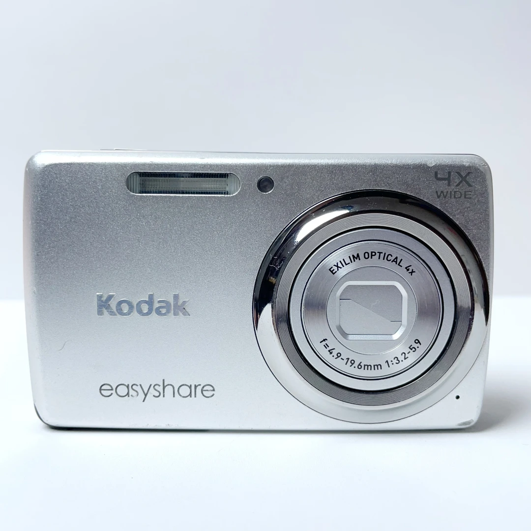 9新 Kodak/柯达 M532 银色胶片感 1400万像素4倍变焦ccd数码相机