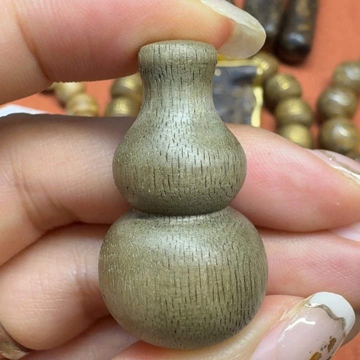 大叶紫檀（黑酸枝木类）