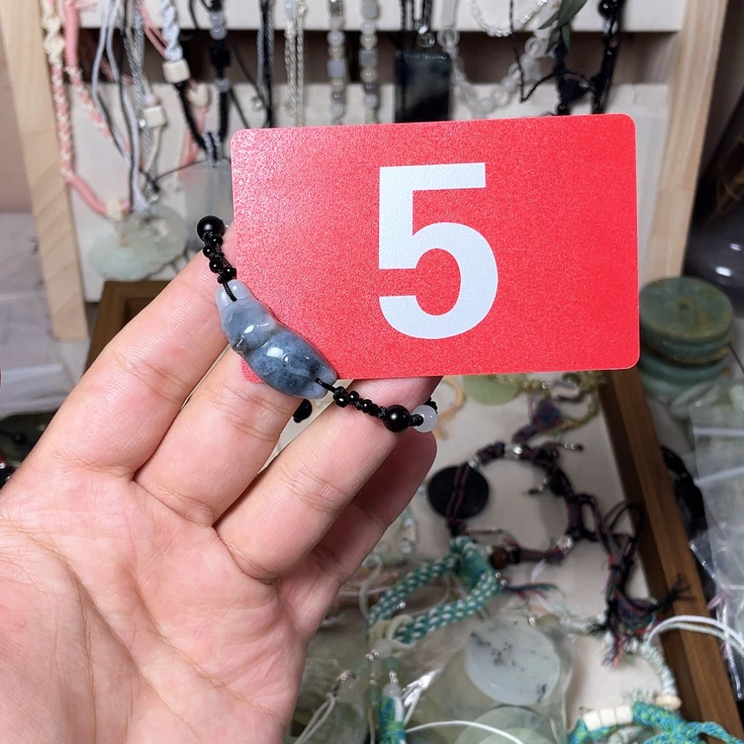 蛇纹石玉颈饰合金阿*