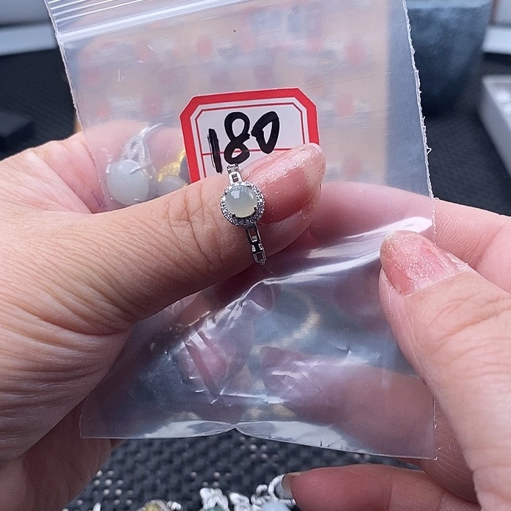 未镶嵌戒指翡翠缅甸