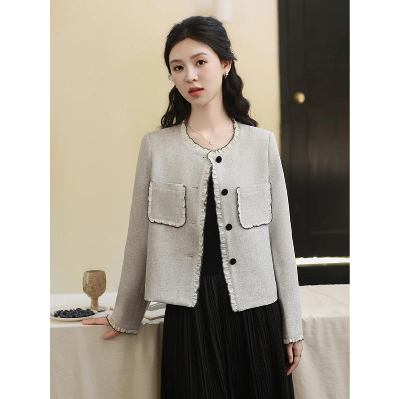温柔风浅灰短款外套女2024秋冬新款肌理感木耳边小香风撞色上衣