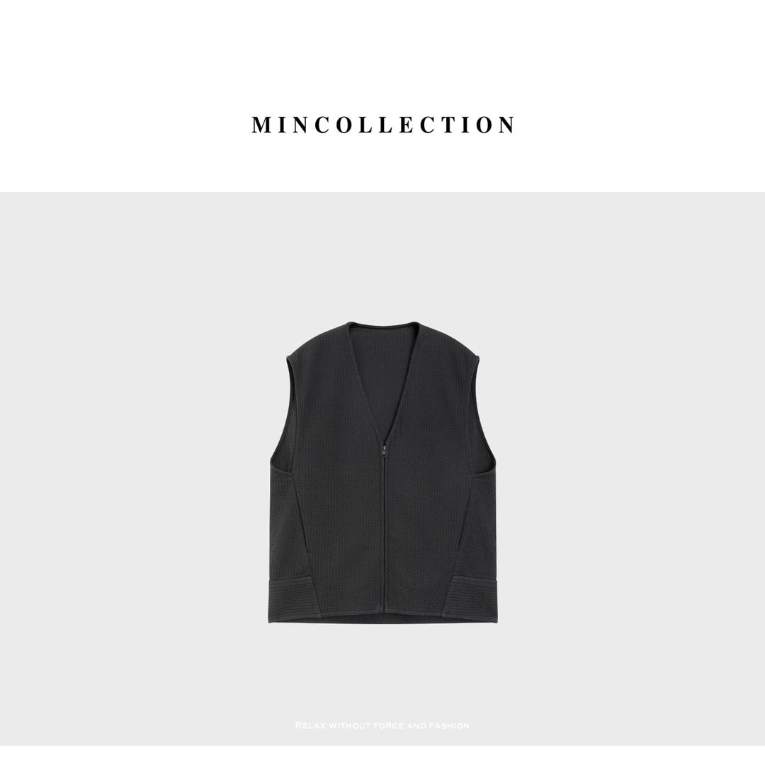 DE Mincollection坑条马甲/竖条空气层结构廓形V领叠穿马甲40204