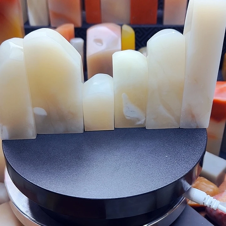 艺***画寿山石印石老挝老挝