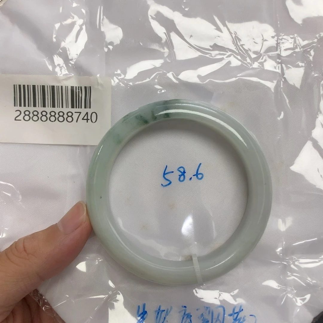 翡翠手镯未镶嵌天然缅甸翡翠手镯