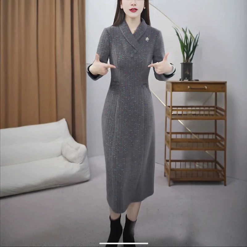 E331新款妈妈装洋气时尚减龄修身遮肉显瘦连衣裙加厚半高领气质裙