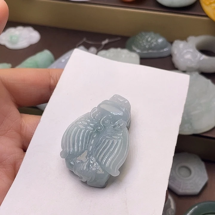 定制翡翠未镶嵌翡翠吊坠