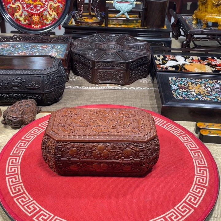 紫檀木类成套家具