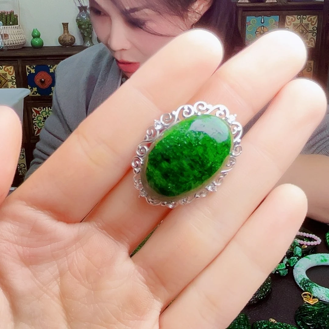 颈饰银S925镶嵌翡翠多样性