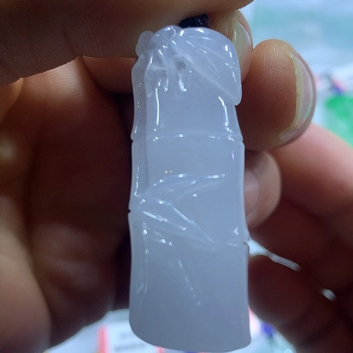 翡翠未镶嵌颈饰天然翡翠A货吊坠