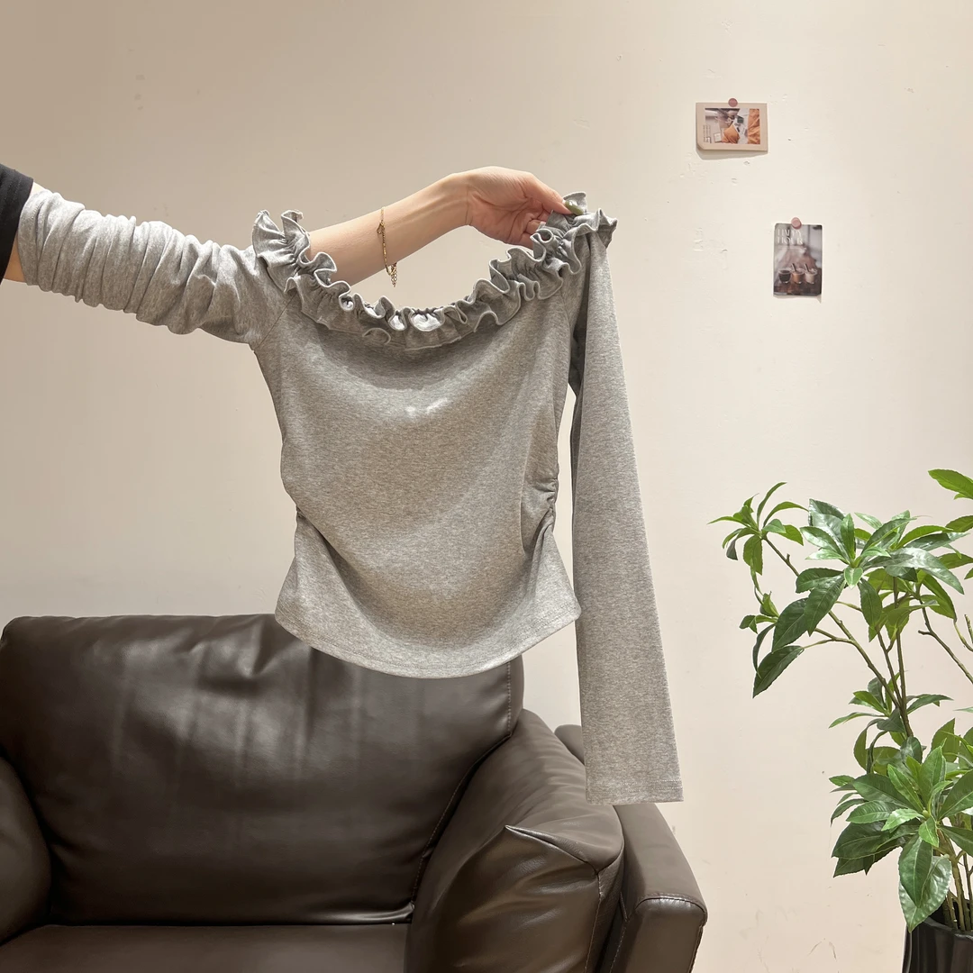 花灰色斜肩木耳边拼接长袖T恤女2025春秋辣妹打底衫褶皱掐腰上衣