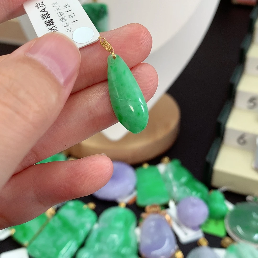 翡翠18K金镶嵌吊坠(不含链)