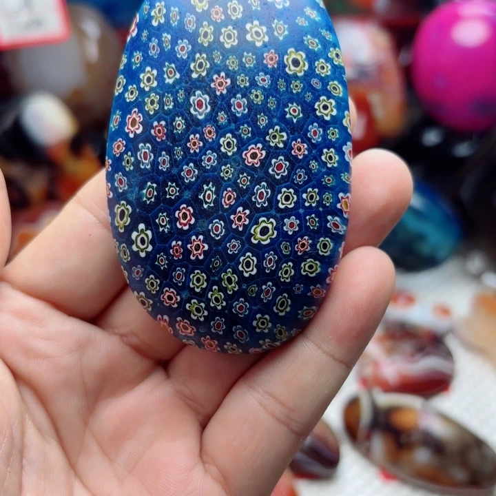 未镶嵌玛瑙/玉髓珠宝奇石田