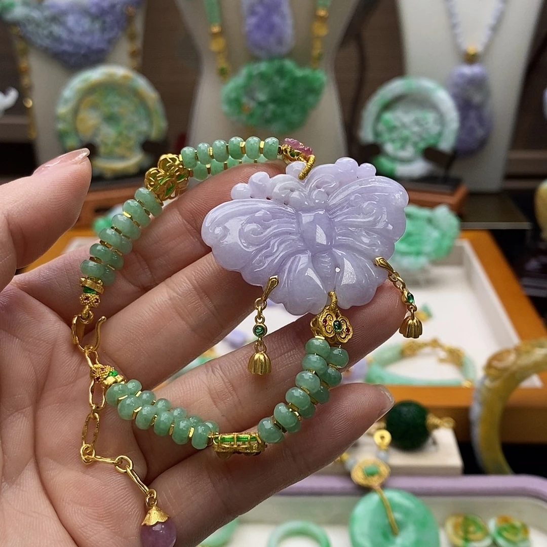 颈饰未镶嵌翡翠天然