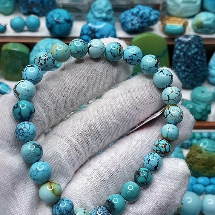 绿松石未镶嵌珠宝奇石