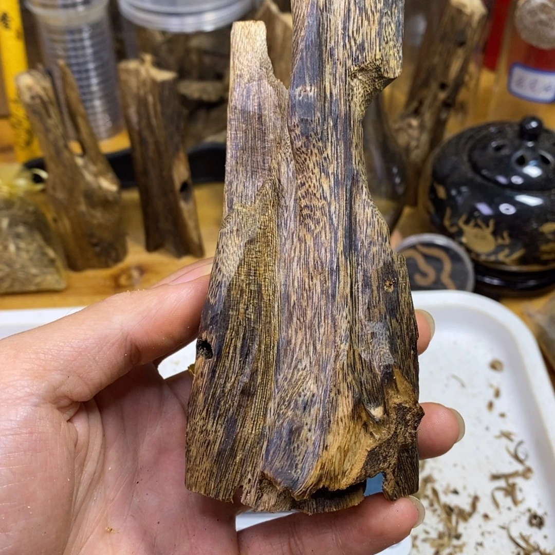 沉香高油香薰乌身66克