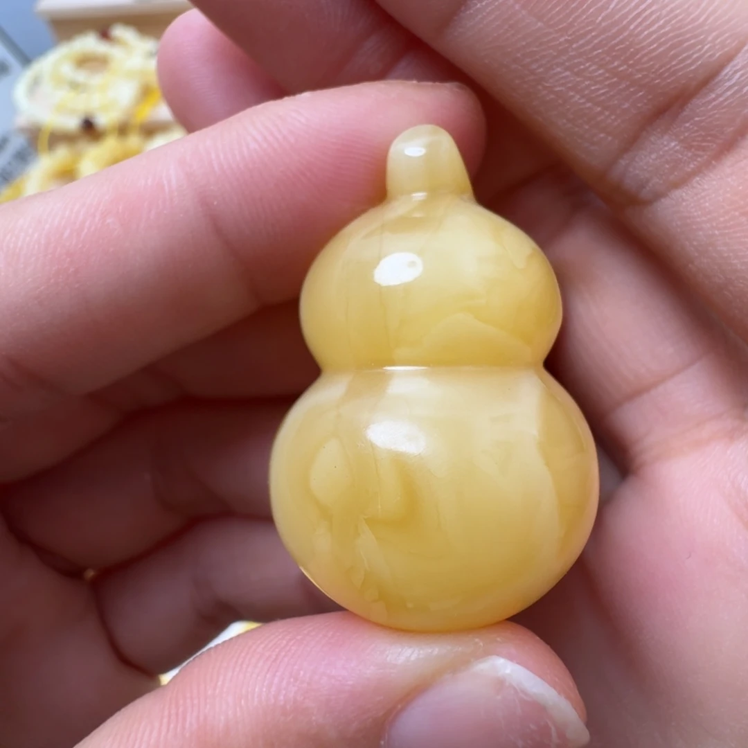 未镶嵌吊坠(不含链)蜜蜡